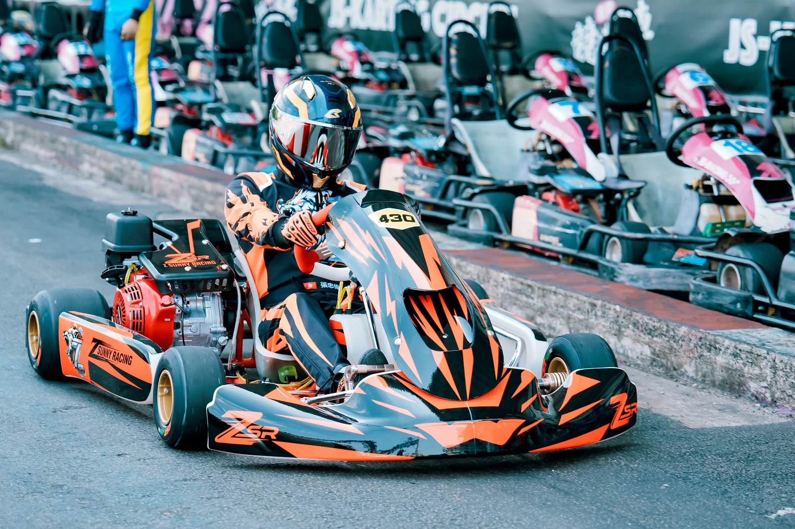 ZSRGP 橙黑拉花卡丁車